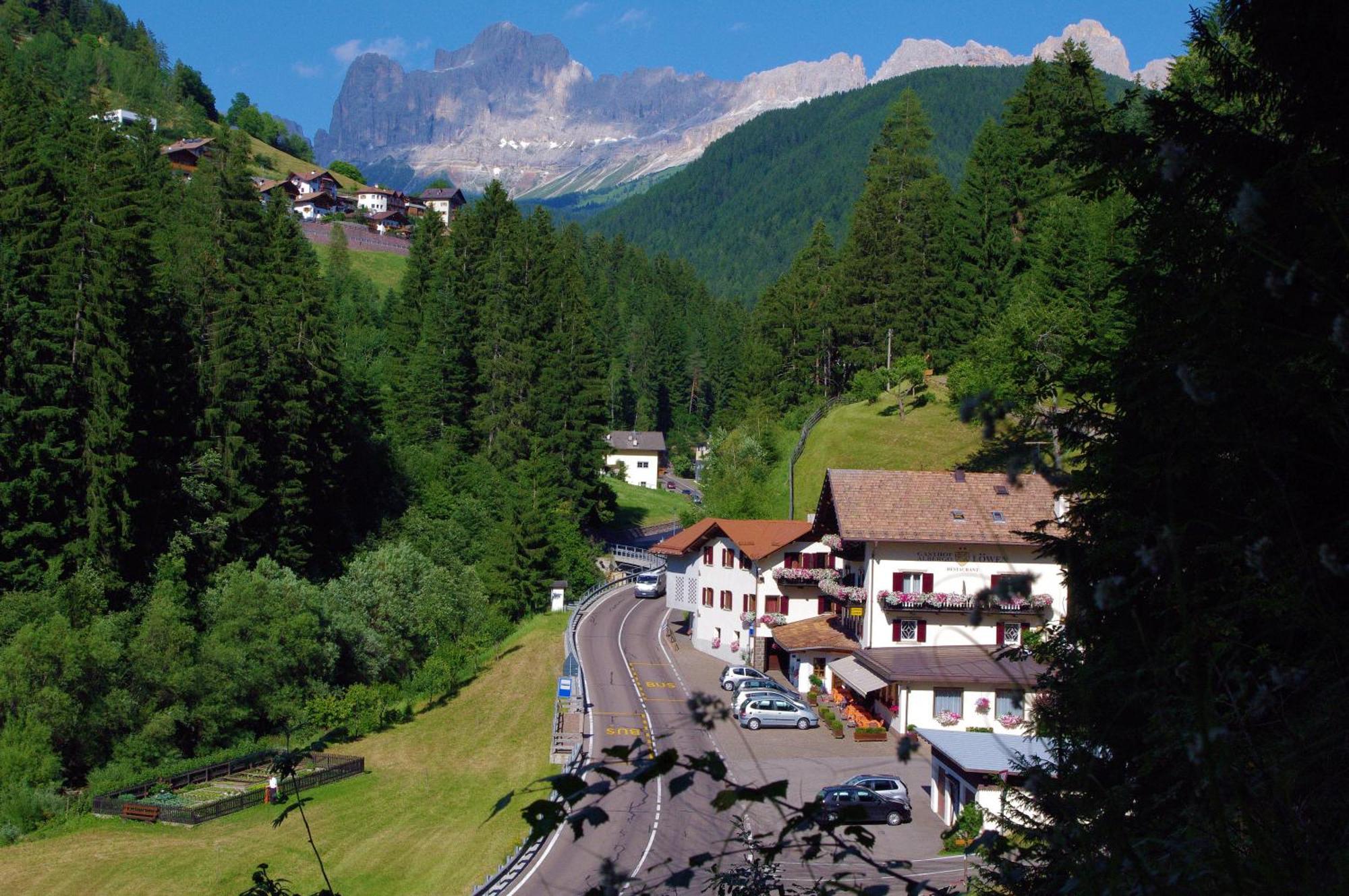 Gasthof Loewen โนวาเลวานเต ภายนอก รูปภาพ