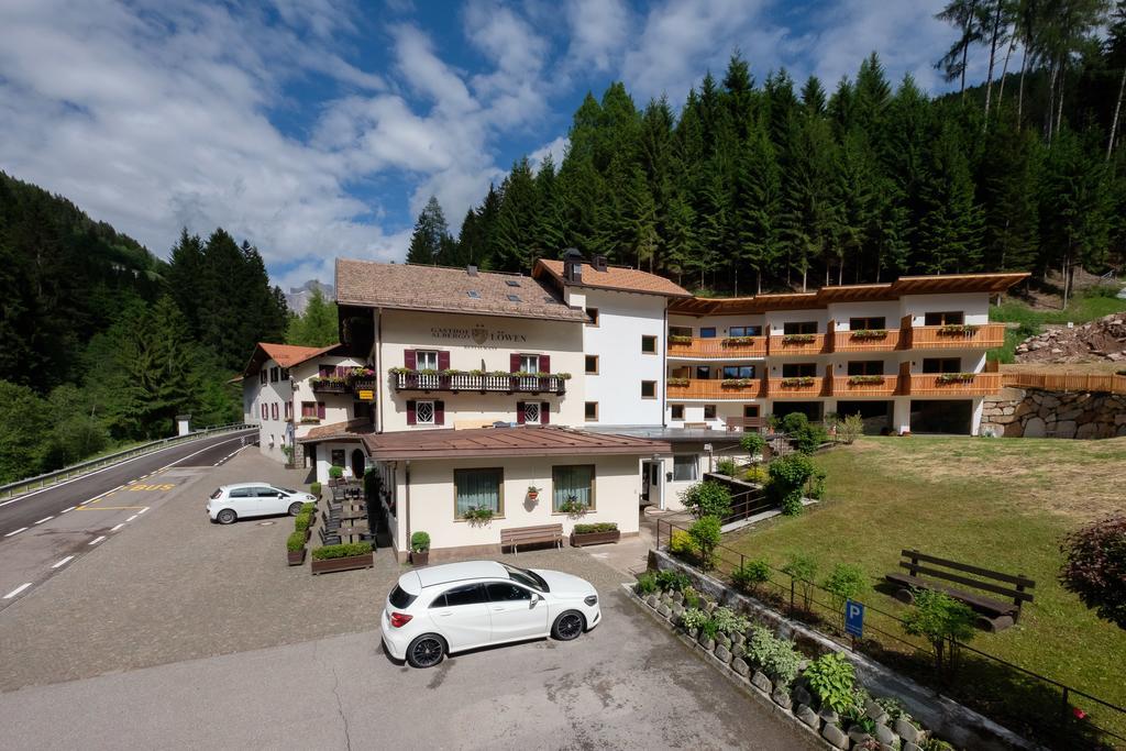 Gasthof Loewen โนวาเลวานเต ภายนอก รูปภาพ
